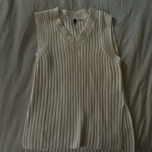 H&M cream vneck sweater vest